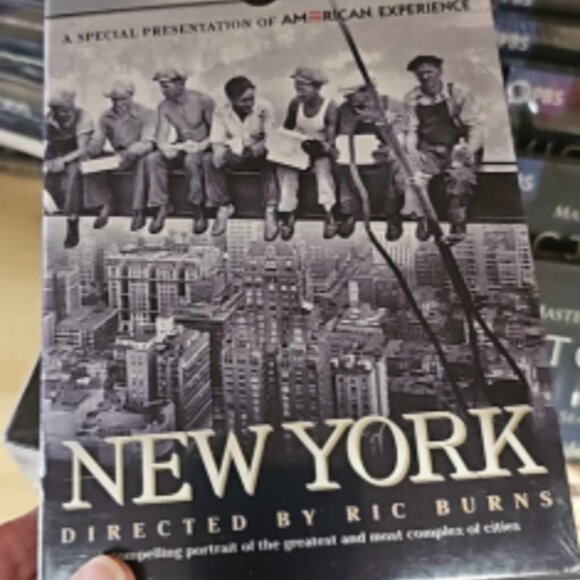 New York (8 Episode PBS Boxed Set) - Picture 1 of 1